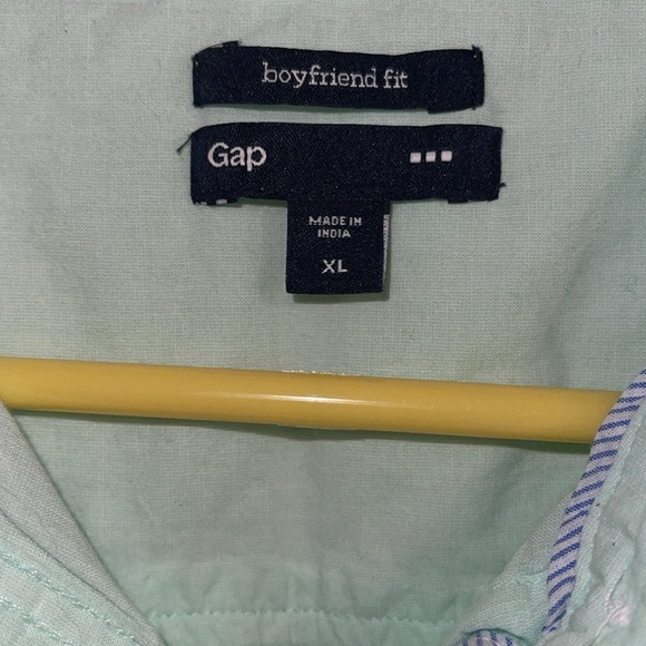 🌹GAP BOYFRIEND FIT SHIRT - Picture 3 of 3